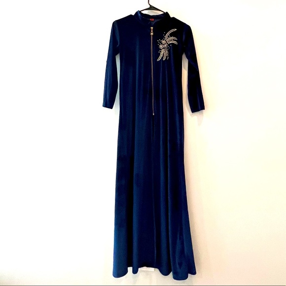 Dresses & Skirts - Beautiful Long Sleeve Designer Dress